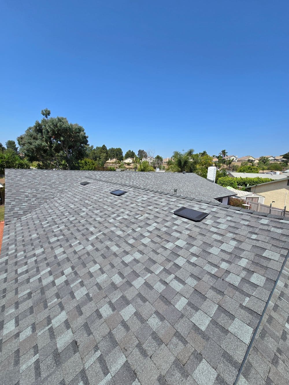 Gallery photos for Expert Asphalt Shingle Roof Installation: Image #9